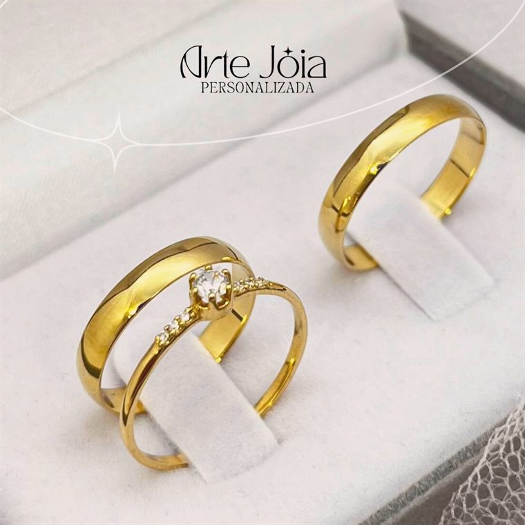 Combo de alianças e anel solitário em ouro 18k Arte Jóia